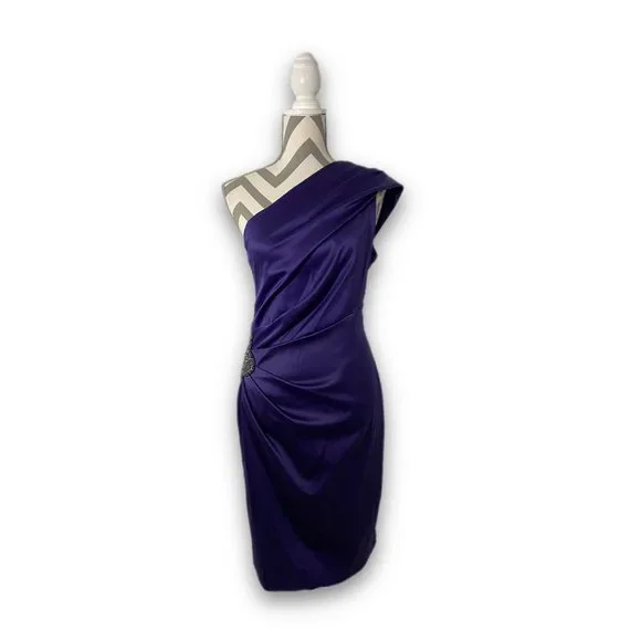 eliza j cocktail dresses Evening Dress by New York Dark Grey With Gold- Platinum Floral Pattern and Crystals. Christmas New Year Eve Dress. Size 8 Cut to approximately 45 inches from shoulder to hem Eliza J | Dresses |